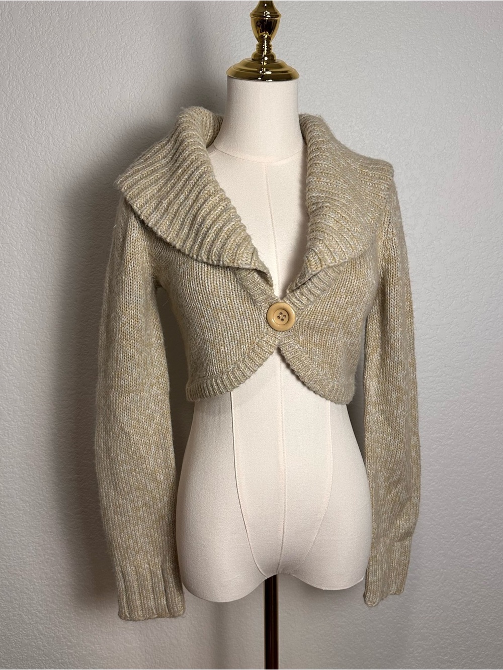 Next Era Couture Womanโs Beige solid knit shawl collar cropped button cardigan